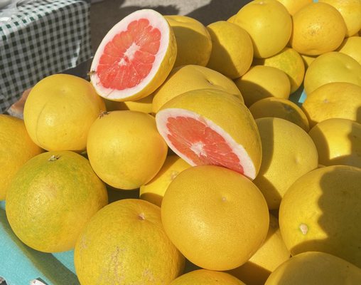 Santa Paula Certified Farmers Market by null