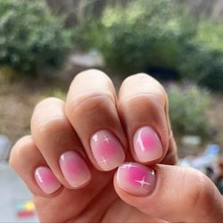 Phenomenails salon - acrylic pink aura nails