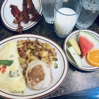 Brigs at the Crossing - Breakfast & Brunch Near Me - Cary, North Carolina