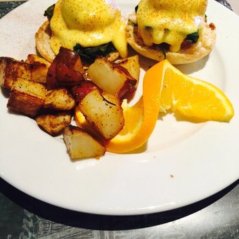 Churon Winery - Complimentary breakfast - Wineries Near Me - Temecula, California