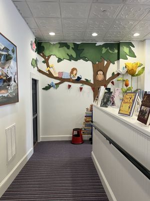 Flying Cloud Booksellers by null