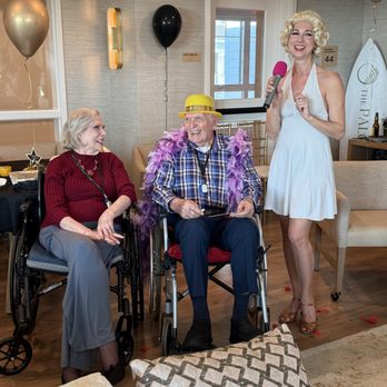 Best Singing Telegrams - Party Characters Near Me