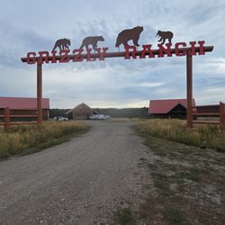 Island Park Cabins and Lodges - The entrance
