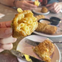 Pluckers Wing Bar - Shepherd - Holy Mac