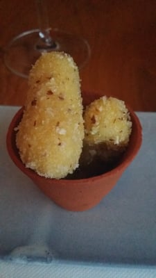 Apero Food and Wine by null