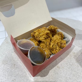 TSAôCAA - Wings (10pcs) with Honey Garlic and Sweet Chili sauces - Bubble Tea Near Me - Flushing, New York