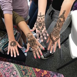 Warwick Henna - At Nyack street festival 2017