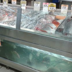 Green Fresh Supermarket - Fresh / Live fish section