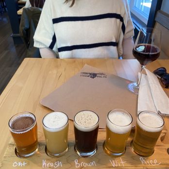 Rip Van Winkle Brewing Company - My flight - Pizza Near Me - Catskill, New York