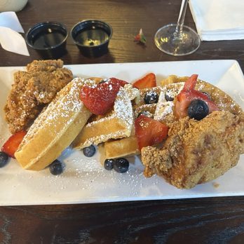 Kitchen 15 - CHICKEN AND WAFFLES - Breakfast & Brunch Near Me - Sacramento, California