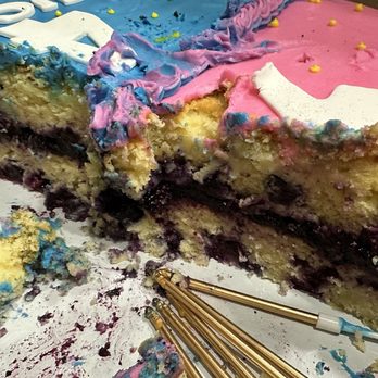 Ashley’s Sugar On Top - Delicious lemon cake with blueberry filling and lemon frosting! - Cupcakes Near Me