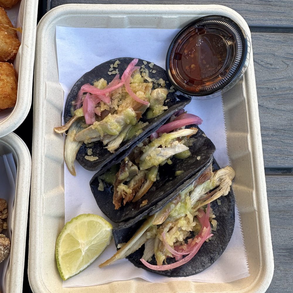 Bopomofo Cafe - Hainan chicken tacos - Bubble Tea Near Me - San Gabriel, California Bopomofo Cafe - Hainan chicken tacos - Bubble Tea Near Me - San Gabriel, California