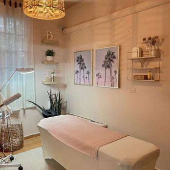 White Point Esthetic - Estheticians Near Me - Aguada, Puerto Rico