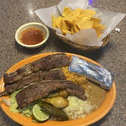 El Bracero - Costillas de Rez Al Carbon (Chargrilled Beef ribs). A bit thin and greasy but with some lime squeeze it was delicious