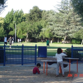 Eleanor Pardee Park - Parks Near Me - Palo Alto, California