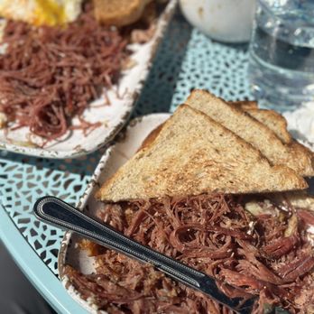Pop Over Eatery - Corned Beef Hash Plate - Breakfast & Brunch Near Me - Simsbury, Connecticut