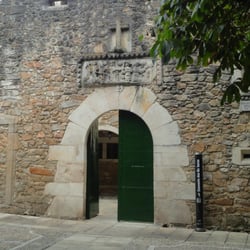 Plaza de Santa Bárbara - Puerta de acceso al convento