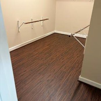 Chic Floors - Flooring Near Me - Spring, Texas