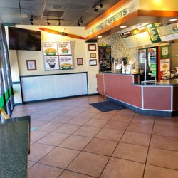 Wings Street - Front of restaurant