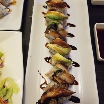 Sato Sushi - Dragon roll,  with few pieces of avocado - Japanese Near Me - Upland, California