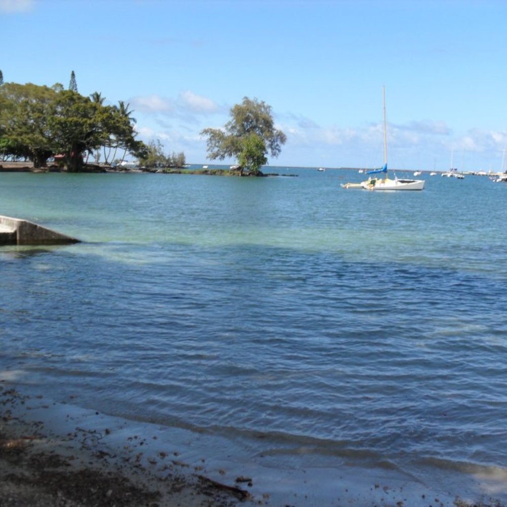 Reeds Bay Beach Park - Parks Near Me - Hilo, Hawaii Reeds Bay Beach Park - Parks Near Me - Hilo, Hawaii
