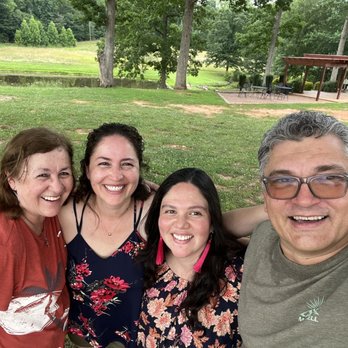 Daveste Vineyards - Wineries Near Me - Troutman, North Carolina