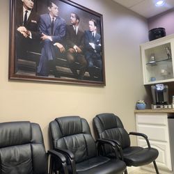 Seascape Cosmetic and Implant Dentistry - Waiting room, coffee, fridge with water