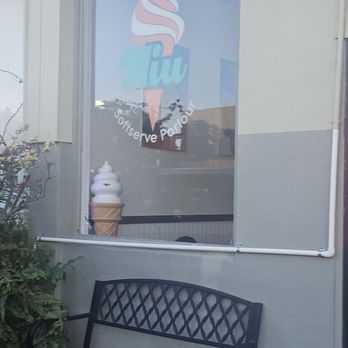 Niu Soft Serve - Front of shop - Desserts Near Me - Honolulu, Hawaii Niu Soft Serve - Front of shop - Desserts Near Me - Honolulu, Hawaii