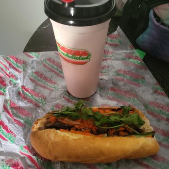 Banhdicted - BBQ Pork and blueberry rose tea - Sandwiches Near Me - Tucson, Arizona