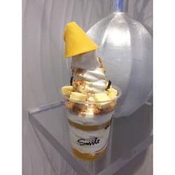 Smile Yogurt & Dessert Bar - Mango fever