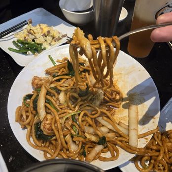 Thumbling - Pan fried noodles - Shanghainese Near Me - West Covina, California Thumbling - Pan fried noodles - Shanghainese Near Me - West Covina, California