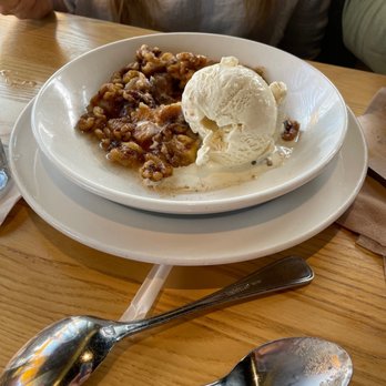 Aubrey’s - Sevierville - Apple cobbler - American Near Me - Sevierville, Tennessee Aubrey’s - Sevierville - Apple cobbler - American Near Me - Sevierville, Tennessee