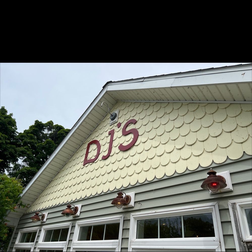 DJ’S ICE CREAM 258 Toledo Ave, PutinBay, Ohio Ice Cream & Frozen