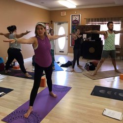 Hanaq Prana Yoga Studio - Yoga for all!