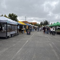 De Anza College Farmers Market
