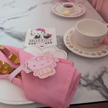 Hello Kitty Cafe - Themed Cafes Near Me - Santa Clara, California