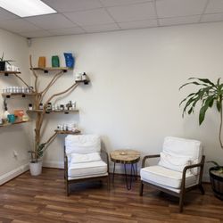 Healing Leaf Health Center - Waiting room area at Healing Leaf Health Center