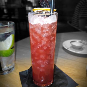 Hide - Yummmm - Cocktail Bars Near Me - Dallas, Texas