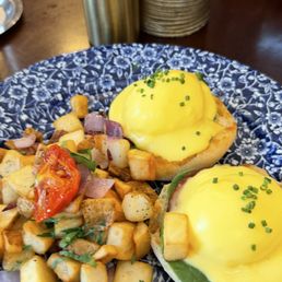 Eggs Benedict with Canadian bacon Eggs Benedict with Canadian bacon