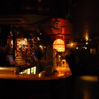 The Phoenix - Pubs Near Me - London, XGL