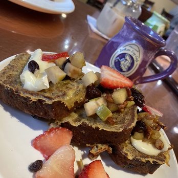 Another Broken Egg Cafe - Banana Bread French Toast - Breakfast & Brunch Near Me - Nashville, Tennessee