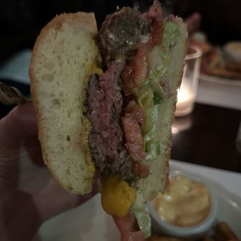 Nightingale - Burger - Cocktail Bars Near Me - Minneapolis, Minnesota