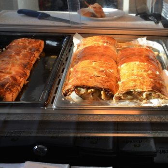 s' hirscheck - Topfenstrudel und Apfelstrudel - Bistros Near Me - Hirschegg, 8