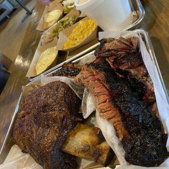 Black's Barbecue Lockhart - Barbeque Near Me - Lockhart, Texas