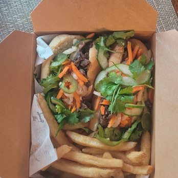 The Local Fry - Vietnamese Pulled Pork Banh Mi sandwich and fries - American Near Me - Baltimore, Maryland