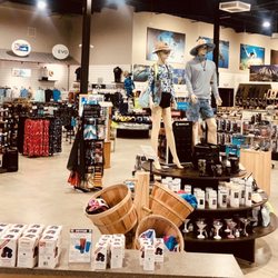 Divers Direct - Nice dive store. Received excellent service from Meta on my visit. She was excellent!