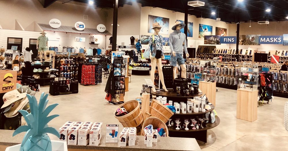 DIVERS DIRECT Updated October 2024 88 Photos & 79 Reviews 180