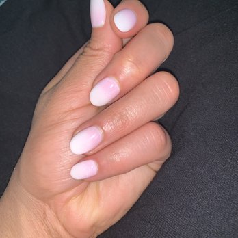 Hooky Nails - Ombré Style nails - Nail Salons Near Me - Austin, Texas