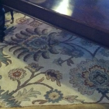 North Shore Exchange - I like this wool rug. - Used, Vintage & Consignment Near Me - Glencoe, Illinois