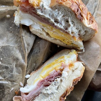 Bruegger's Bagels - Bagels Near Me - Edina, Minnesota